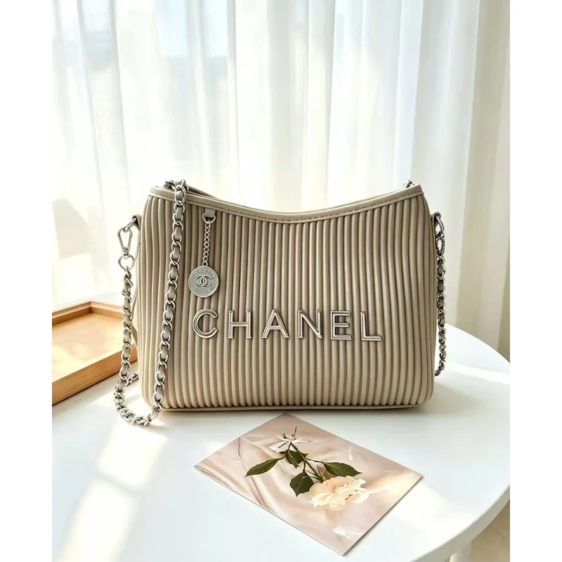 pleated-chain-shoulder-bag-beige-800x800