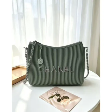 Pleated Chain Shoulder Bag – Green